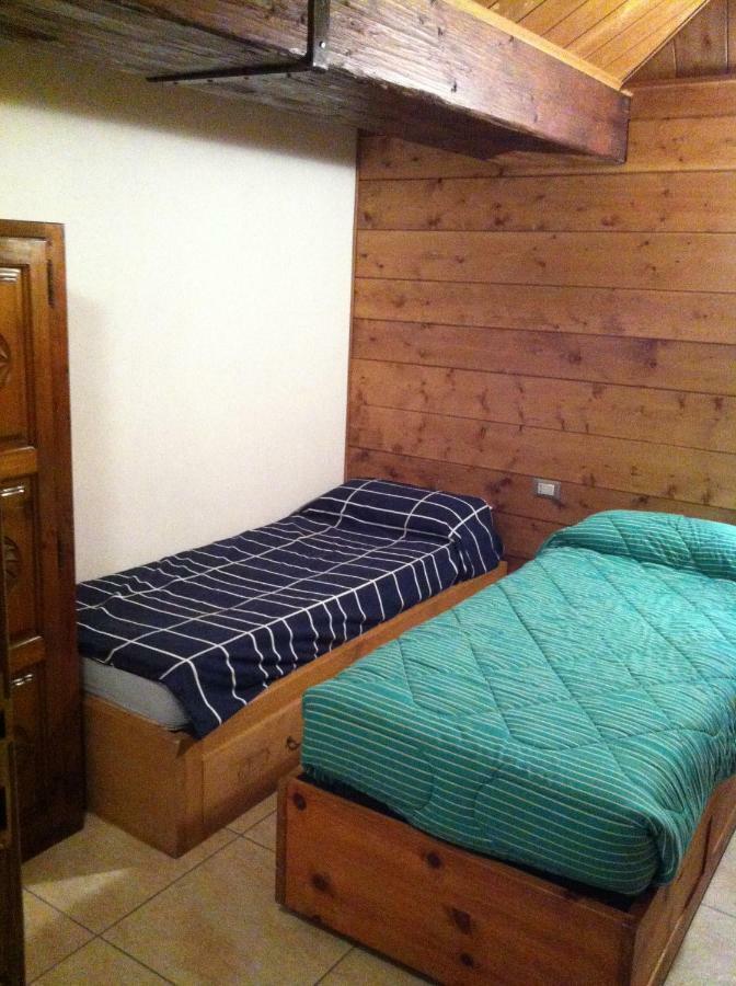 Apartament Chez Soi Taverna Alloggio A Courmayeur Zewnętrze zdjęcie